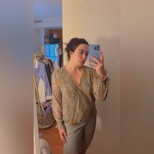 Women's Patterned V-Neck Chiffon Blouse